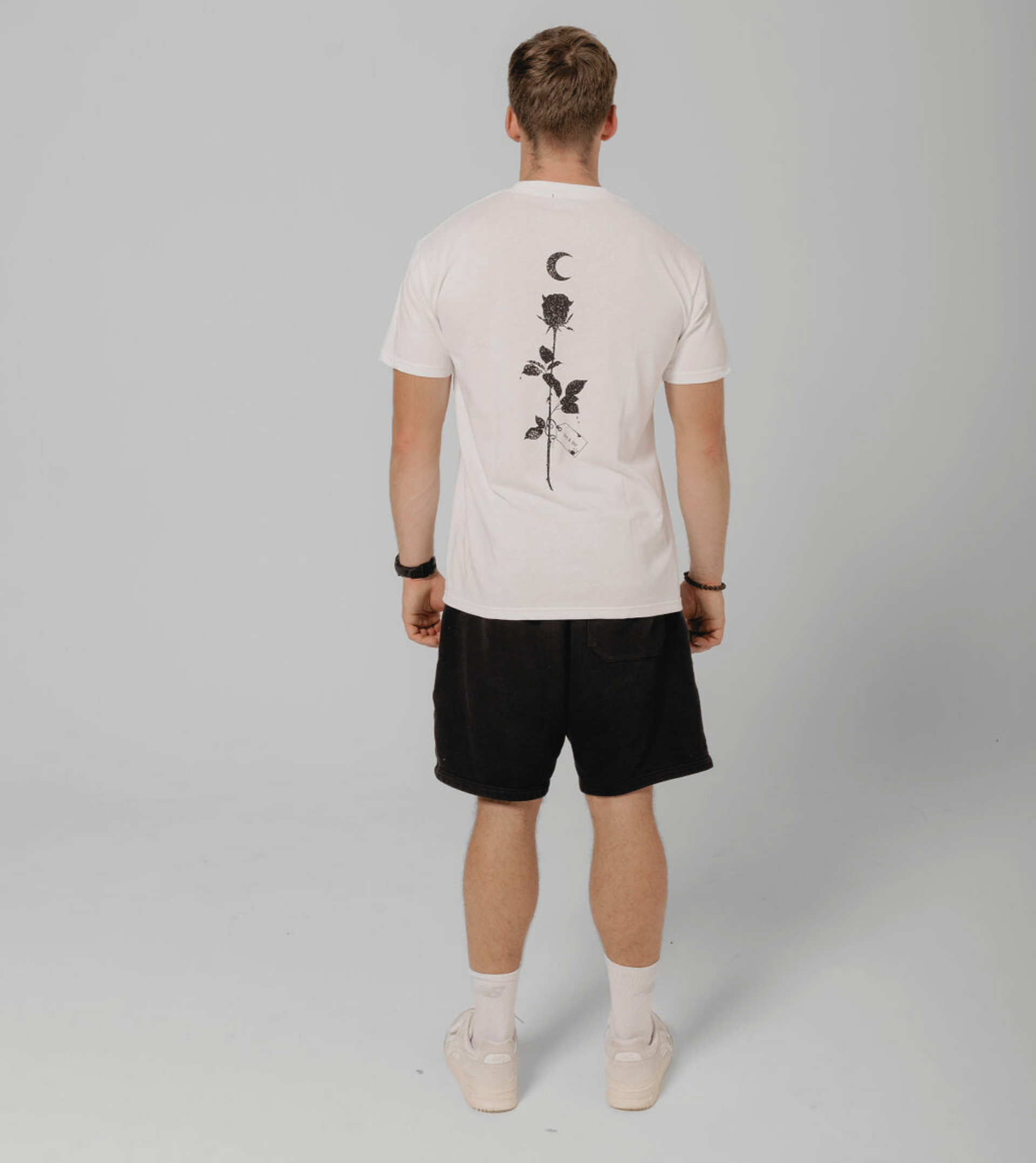 BAD BLOOD ROSE TEE - WHITE – HYM & HUR. 1989